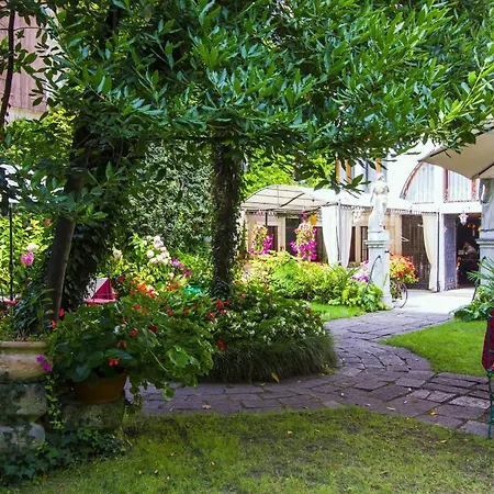 Hotel Palazzo Abadessa-3